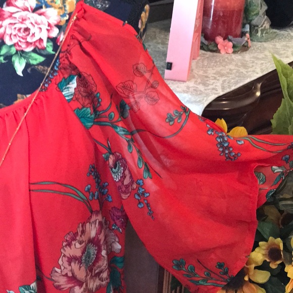NWT Plus Size Red Floral Cold Shoulder Dress - Picture 3 of 8